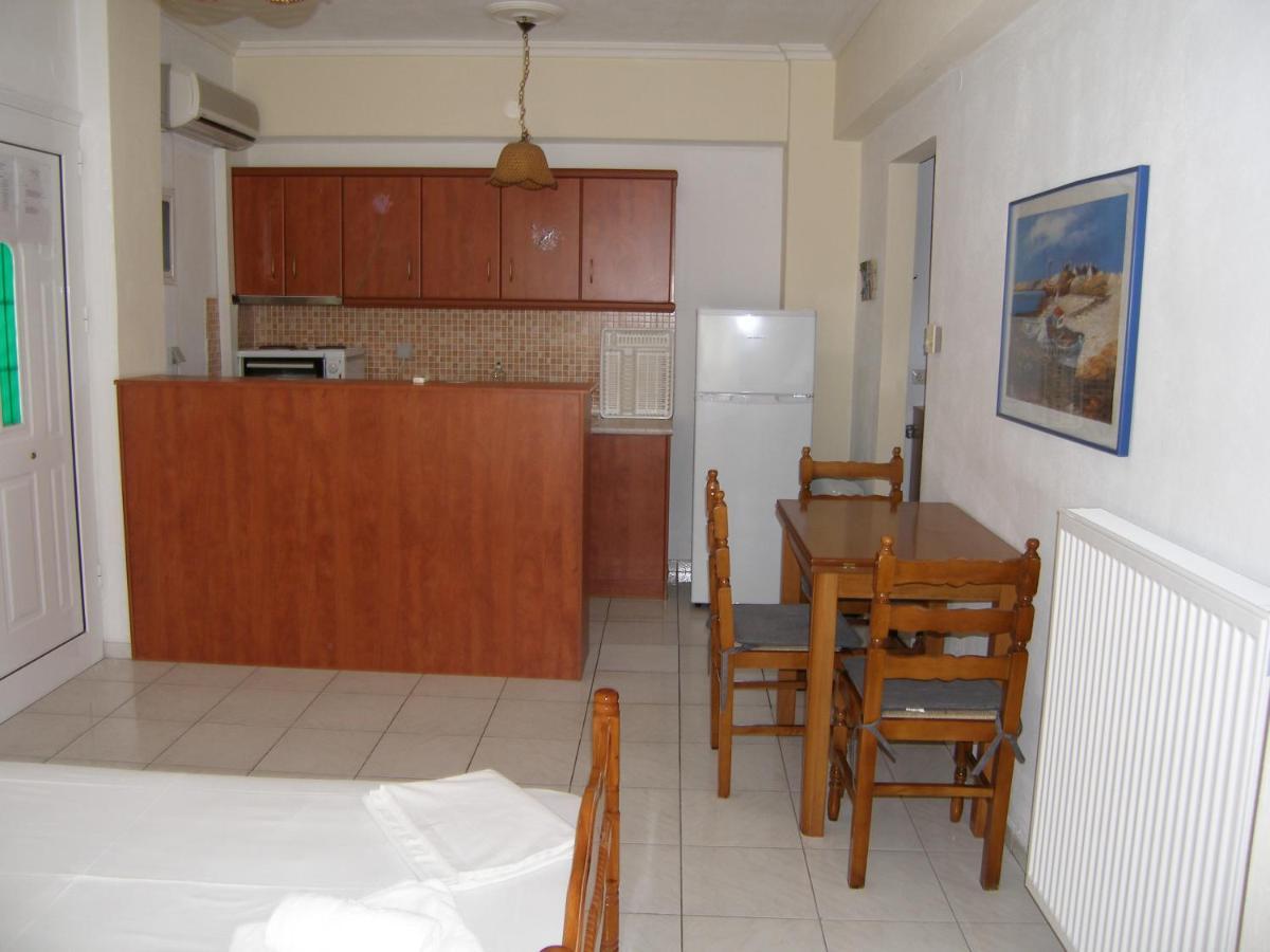 Efi Apartments Myrina Exterior foto